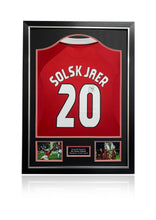 Load image into Gallery viewer, Ole Gunnar Solskjaer signed framed 1999 Manchester United treble winning shirt
